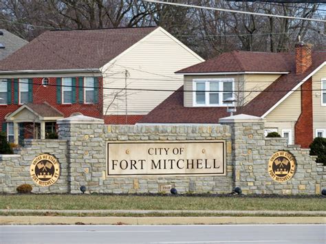 Escort Fort Mitchell