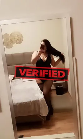 Adrienne ass Find a prostitute Pocora