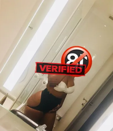 Karen ass Find a prostitute Yanuah Jat